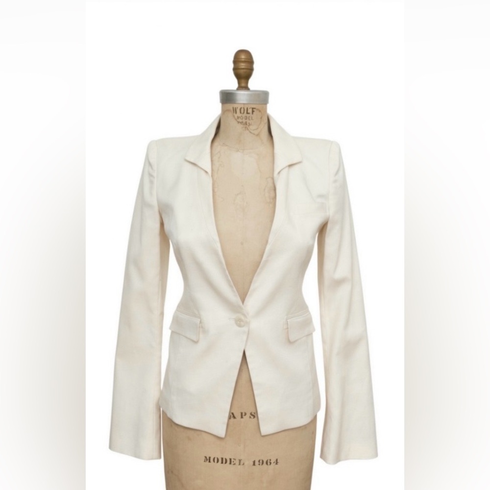 RACHAEL ZOE Cream Blazer.
Beautiful and Elegant